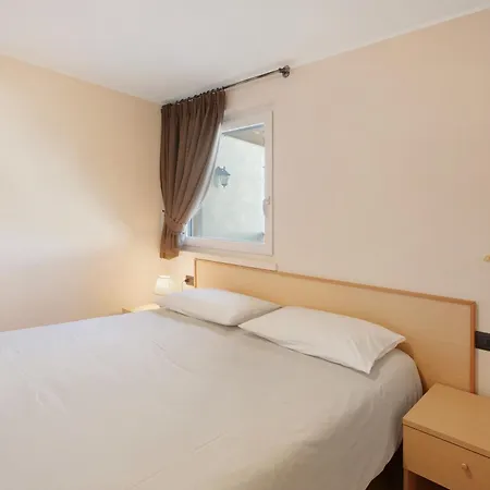 Al Baitin Trepalle Appartement *
